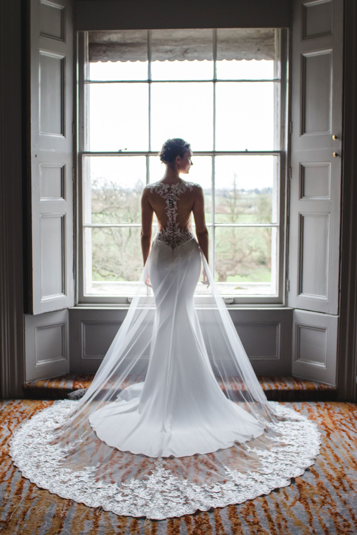 Bridal makeup in Cotswolds