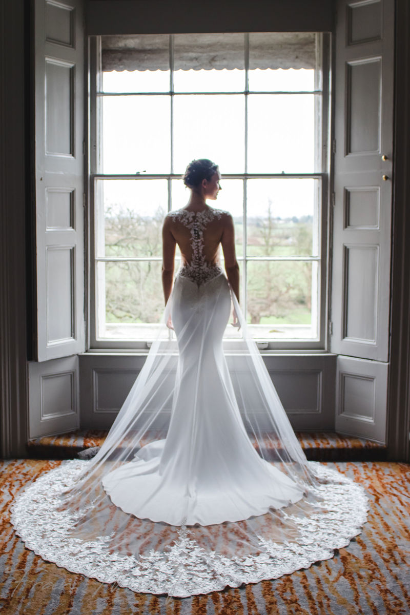 Bridal makeup in Cotswolds