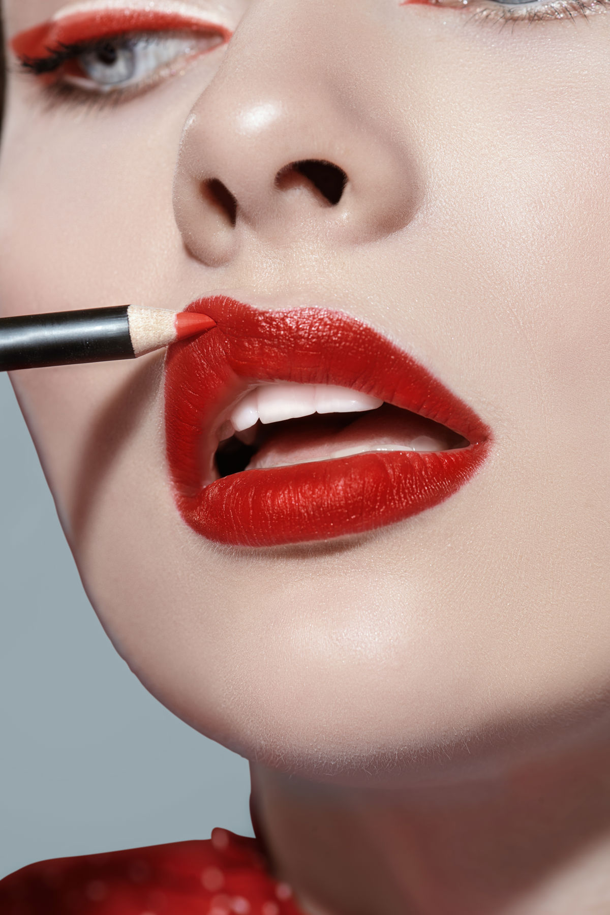 Find Your Perfect Red: A Guide to Choosing the Right Shade of Red Lipstick