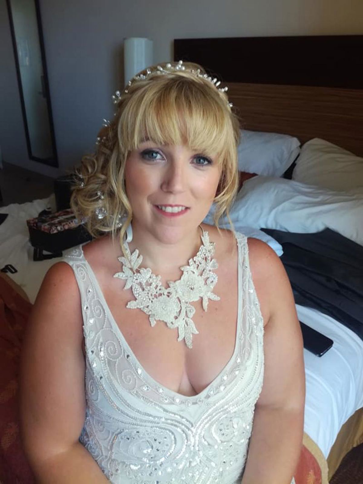 Top 10 Must-Ask Questions for Your Wedding Makeup Artist: Expert Tips for a Perfect Day