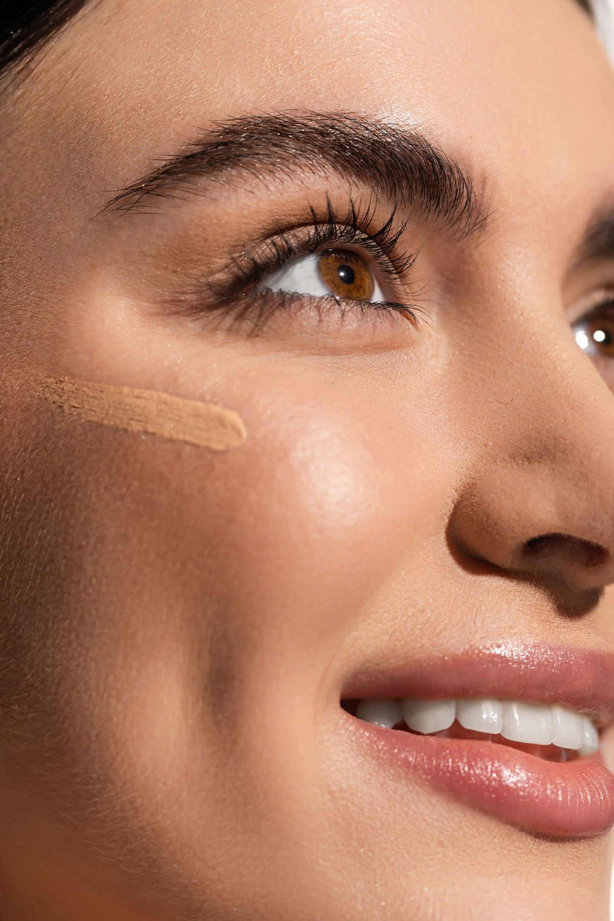 The Essential Role of Foundation in Makeup - Enhancing Beauty & Confidence
