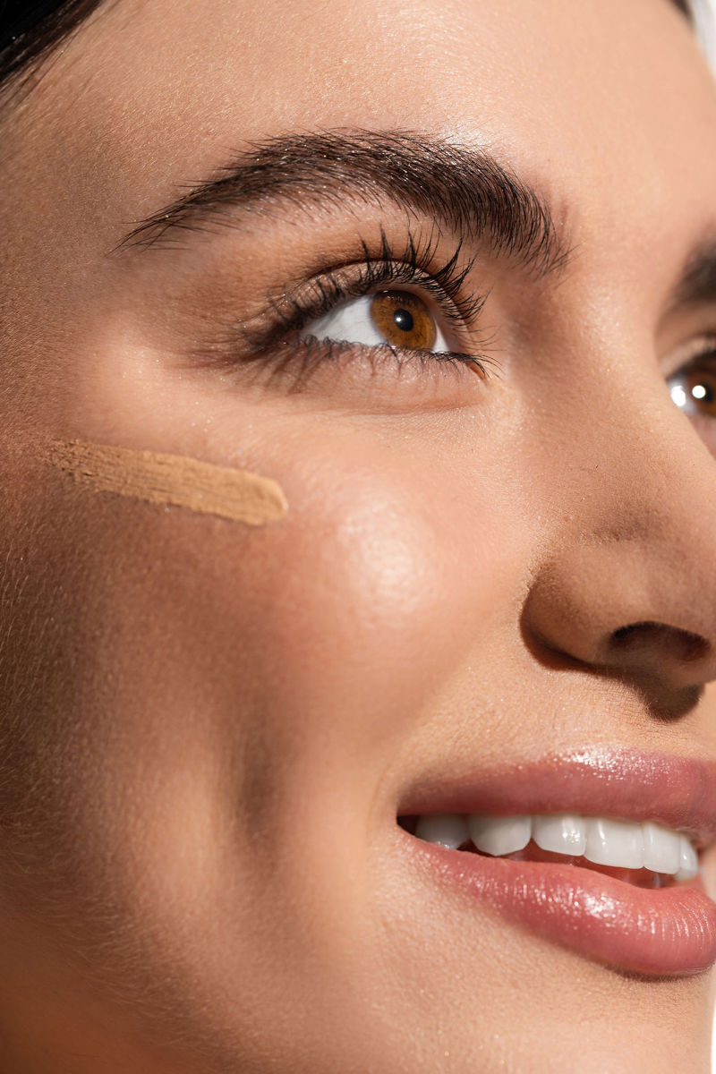 The Essential Role of Foundation in Makeup - Enhancing Beauty & Confidence